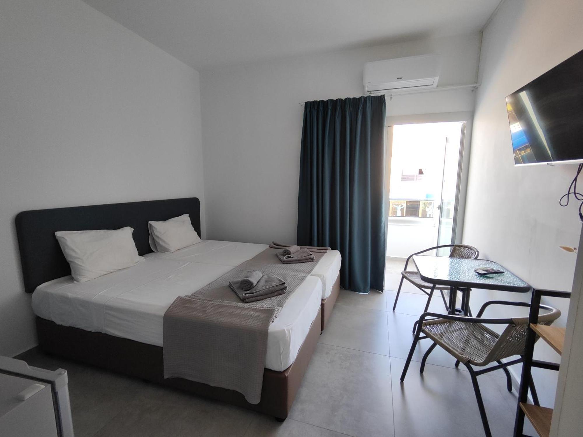 Sun Plaza Suites - Adults Only 圣纳帕 外观 照片