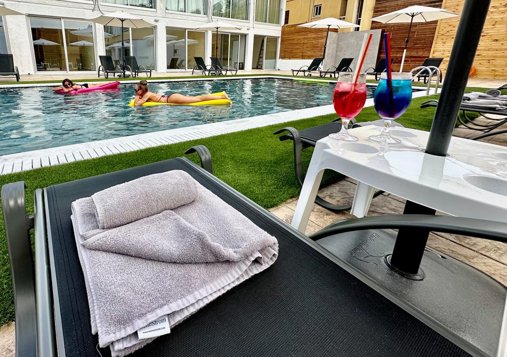 Sun Plaza Suites - Adults Only 圣纳帕 外观 照片