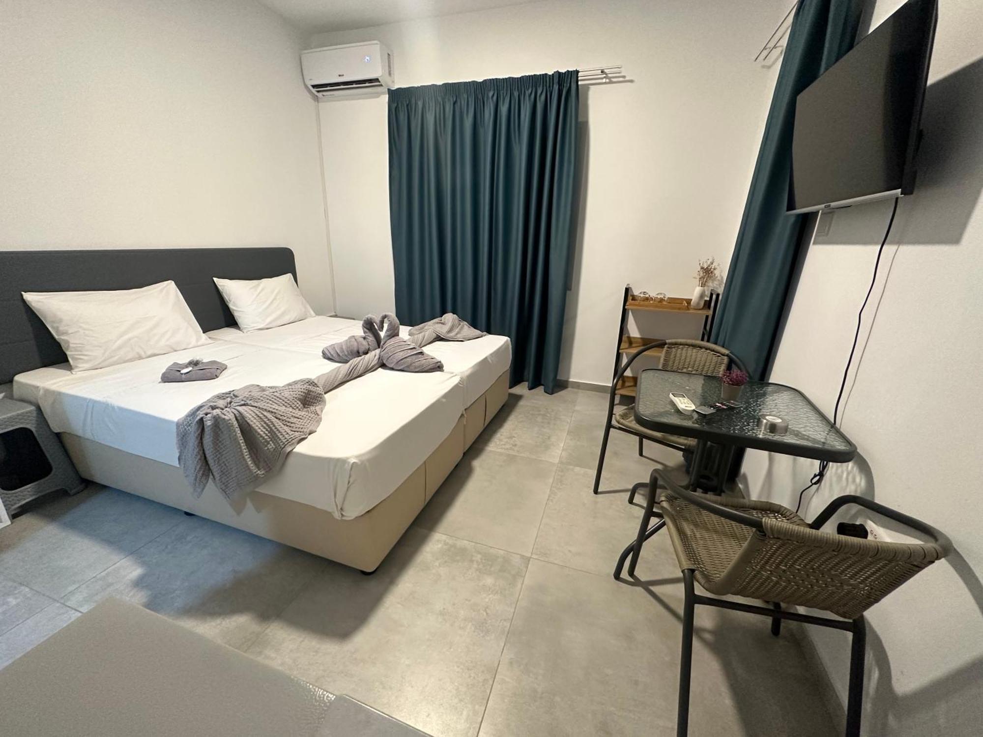 Sun Plaza Suites - Adults Only 圣纳帕 外观 照片